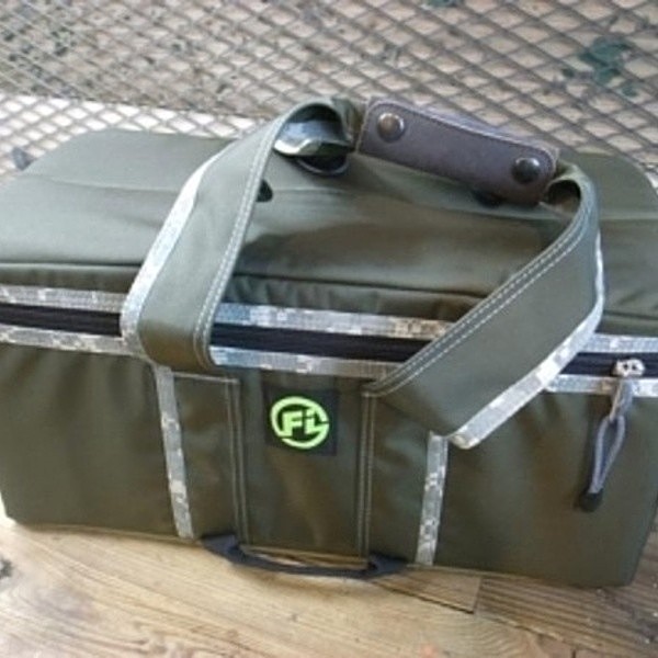 レコードメイン画像：数量限定 45 レコードバッグ ケース record bag 7インチ 150枚 (OLIVE×DIGITAL CAMO)