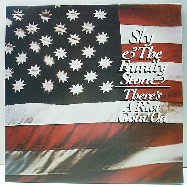 レコードメイン画像：【Family Affair, Runnin' Away】美品!! UKプレス SLY & THE FAMILY STONE There's A Riot Goin' On／暴動 ('86 Edsel) ゲートフォールドJK