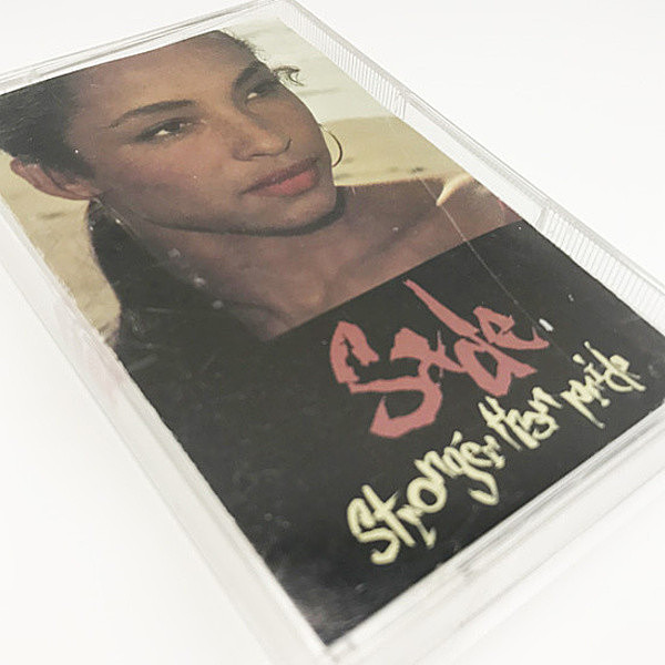 レコードメイン画像：CASSETTE TAPE／カセットテープ SADE Stronger Than Pride ('88 Epic) シャーデー／3rd. Paradise, Give It Up, Clean Heart ほか 収録