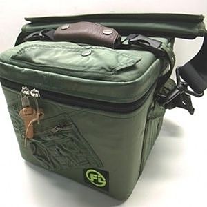 商品画像：MA-1 再構築 限定 レコードバッグ ケース record bag (一点モノ/VINTAGE MA-1 - SAGE GREEN)