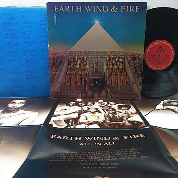 レコードメイン画像：【大判ポスター／インナー付き】良好盤!! 米 PC規格 EARTH WIND & FIRE All 'N All ('77 Columbia) Fantasy, Brazilian Rhyme ほか