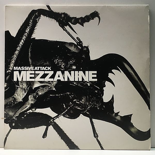 レコードメイン画像：稀少 EUオリジナル 2Lp '98年 原盤 MASSIVE ATTACK Mezzanine (Circa) マッシヴ・アタック／メザニーン Teardrop, Angel ほか 傑作揃い