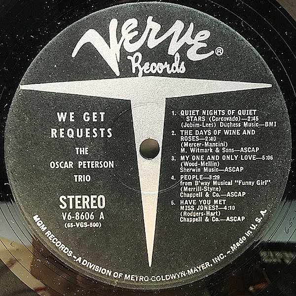 WE GET REQUESTS オスカー・ピーターソン・トリオ45回転重量盤LP Amazon.co.jp: We Get Requests: ミュージック