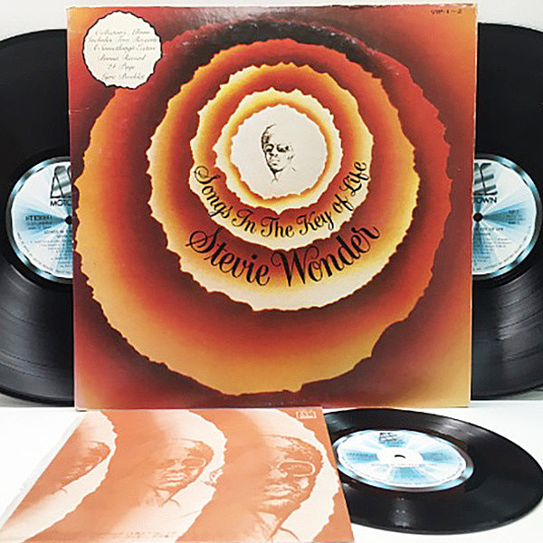 レコードメイン画像：美盤!! 2Lp＋7'' [EP]＋厚ブックレット2種類＋解説 STEVIE WONDER Songs In The Key Of Life スティービー・ワンダー／キー・オブ・ライフ