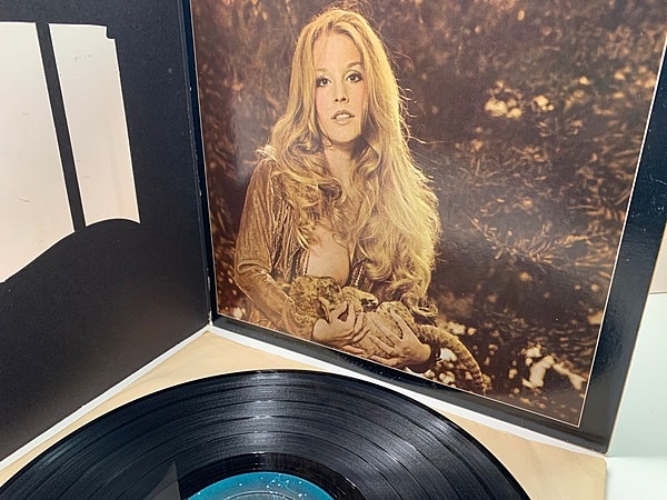 MAMA LION / Preserve Wildlife (LP) / Family Productions