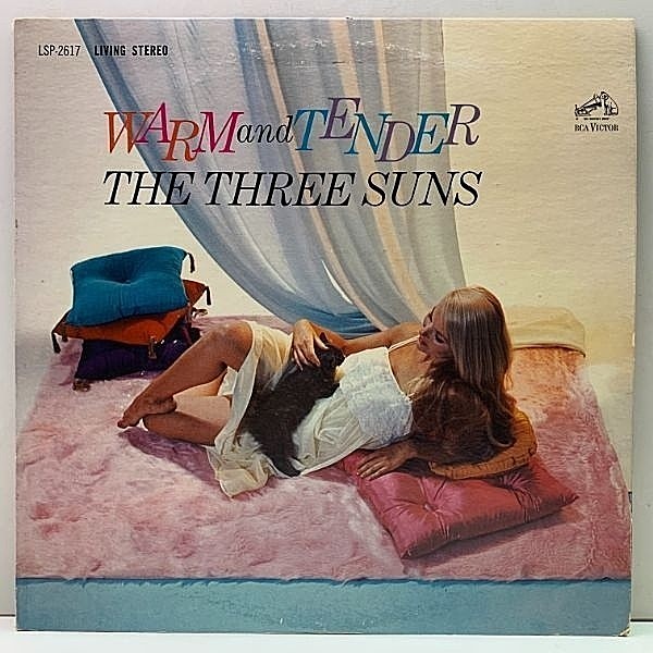 レコードメイン画像：美盤!! USオリジナル 初版ニッパー 銀文字 深溝 THREE SUNS Warm And Tender ('62 RCA) トリオによるドリーミーなジャケも素敵な一枚