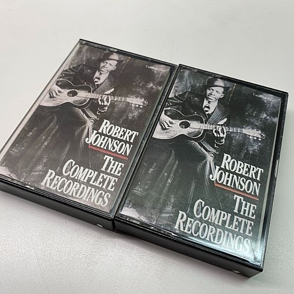 レコードメイン画像：US製 2本セット CASSETTE TAPE／テープ ROBERT JOHNSON Complete Recordings ロバート・ジョンソン 戦前ブルース 貴重な音源！