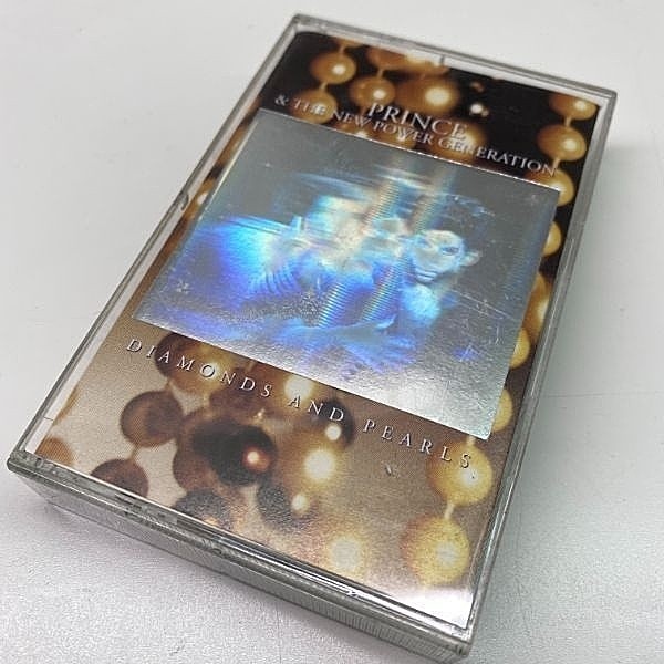 レコードメイン画像：【'91年当時のUS製】CASSETTE TAPE／テープ PRINCE PRINCE & NEW POWER GENERATION Diamonds And Pearls ('91 Paisley Park) プリンス