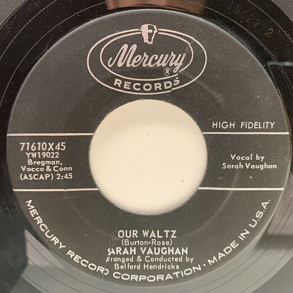 レコードメイン画像：美盤!! USオリジナル 7インチ SARAH VAUGHAN Our Waltz / Some Other Spring ('60 Mercury) サラ・ヴォーン Mercury時代の名唱 45RPM.