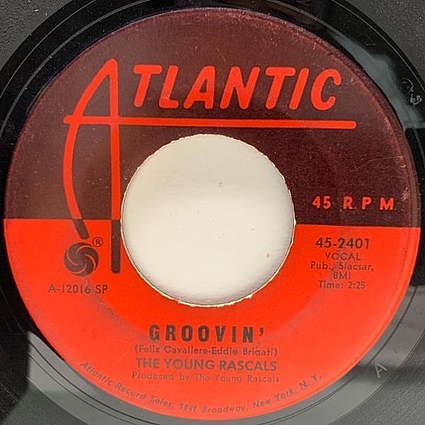 レコードメイン画像：USオリジナル 7インチ YOUNG RASCALS Groovin' / Sueno ('67 Atlantic) ヤング・ラスカルズ 代表曲 ブルーアイド・ソウル 45RPM.