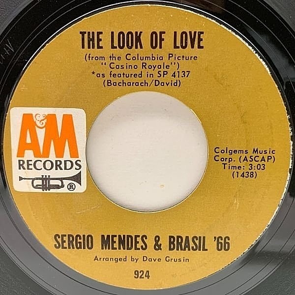 レコードメイン画像：USオリジナル 7インチ SERGIO MENDES BRASIL '66 The Look Of Love ('68 A&M) セルジオ・メンデス 全盛期 45RPM.