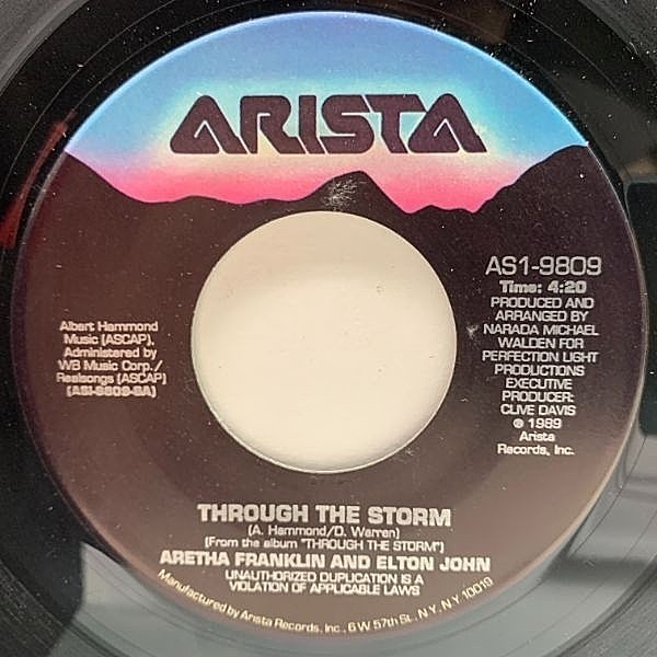 レコードメイン画像：良好盤!! USオリジナル 7インチ ARETHA FRANKLIN / ELTON JOHN Through The Storm ('89 Arista) アレサ・フランクリン エルトン・ジョン