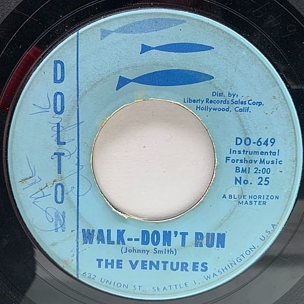レコードメイン画像：USオリジナル 7インチ VENTURES Walk -- Don't Run / Home ('60 Dolton) ベンチャーズ 急がば廻れ 45RPM.