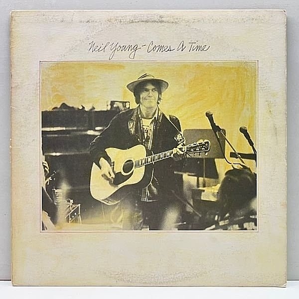 レコードメイン画像：【初回曲順 誤植ジャケット】USオリジナル NEIL YOUNG Comes A Time ('78 Reprise) w/ NICOLETTE LARSON 名曲 Lotta Love 収録
