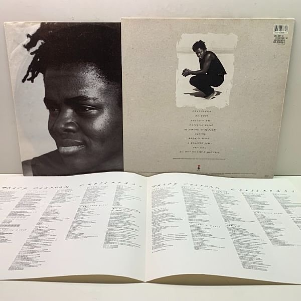 TRACY CHAPMAN / Crossroads (LP) / Elektra | WAXPEND RECORDS