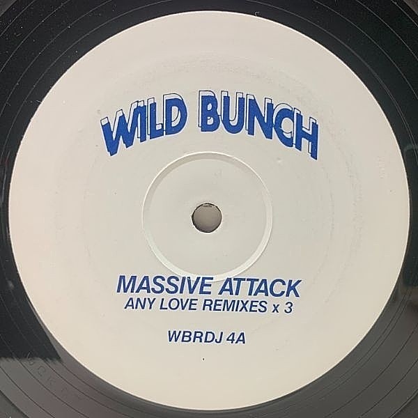 レコードメイン画像：【Nellee Hooper, Larry Heard Mix 収録】白プロモ 良好盤!! UKプレス MASSIVE ATTACK Any Love Remixes x 3 (Wild Bunch) 12インチ