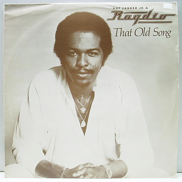 レコードメイン画像：美盤 UK ONLY 12インチ RAY PARKER JR. and RAYDIO - That Old Song / A Woman Needs Love 英盤 オンリー