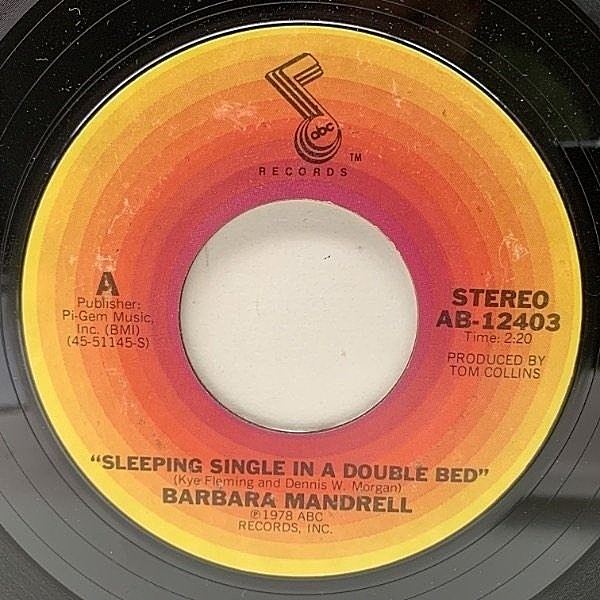 レコードメイン画像：【カントリーの女王】USオリジナル 7インチ BARBARA MANDRELL Sleeping Single In A Double Bed ('78 ABC) バーバラ・マンドレル 45RPM.