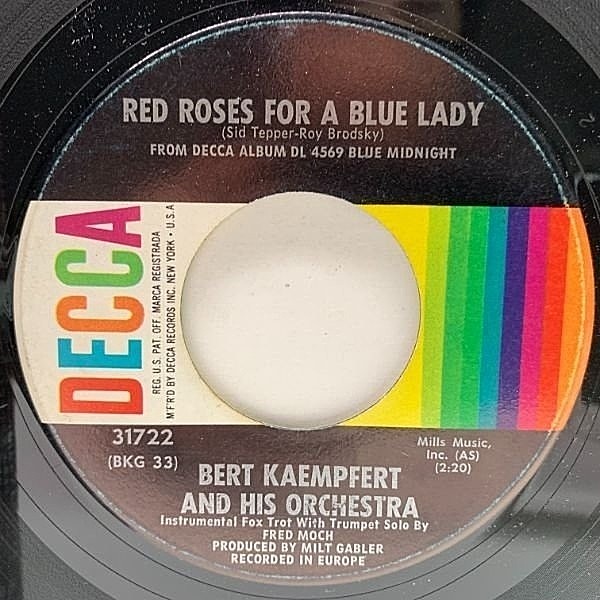 レコードメイン画像：USオリジナル 7インチ BERT KAEMPFERT AND HIS ORCHESTRA Red Roses For A Blue Lady ('65 Decca) ハーブ・アルパート 45RPM.