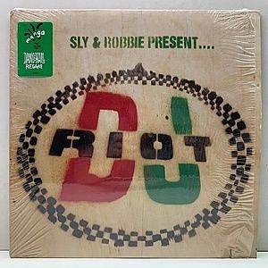 レコード画像：SLY & ROBBIE / DJ Riot
