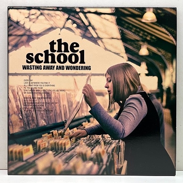 SCHOOL / Wasting Away And Wondering (LP) / Elefant | WAXPEND