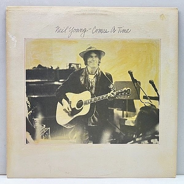 レコードメイン画像：【初回曲順 誤植ジャケット】美盤!! USオリジナル NEIL YOUNG Comes A Time ('78 Reprise) NICOLETTE LARSON 名曲 Lotta Love 収録