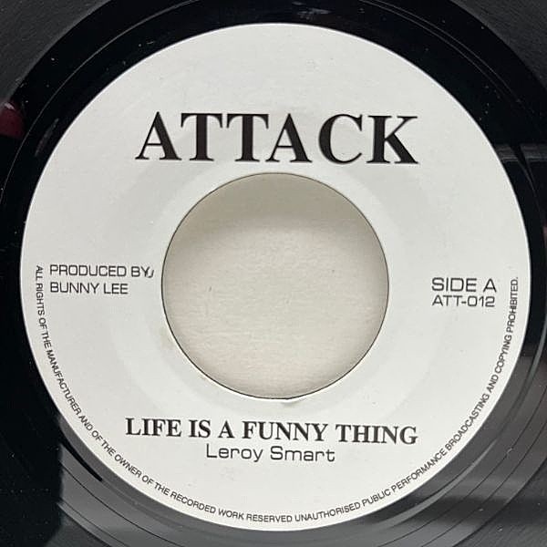 レコードメイン画像：【ウィキッド・キラーチューン】美盤!! 7'' UKプレス LEROY SMART Life Is A Funny Thing (Attack) リロイ・スマート 45RPM.