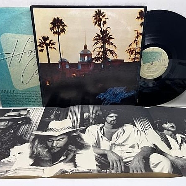 レコードメイン画像：未使用ポスター完品 初版 7E規格 USオリジナル EAGLES Hotel California ('76 Asylum) ホテル・カリフォルニア || SPプレス
