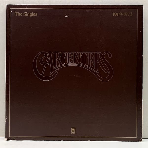 レコードメイン画像：【稀少な冊子付き】良好盤!! エンボス凸仕様 USオリジナル CARPENTERS Singles 1969 - 1973 ('73 A&M) カーペンターズ シングル集 LP
