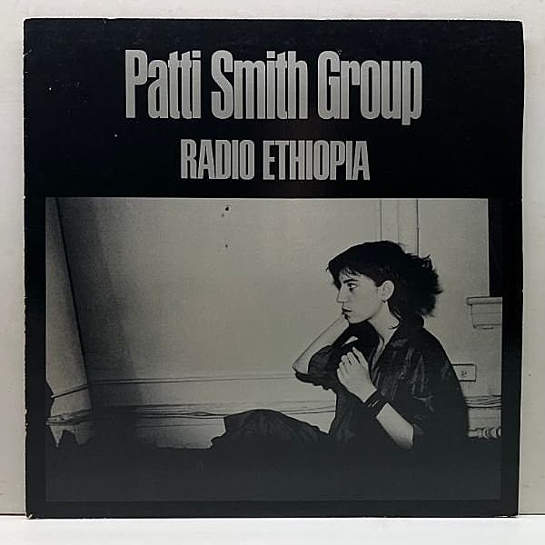 レコードメイン画像：極美盤!! w/インサート 完品 USオリジ AL規格 青ラベ PATTI SMITH Radio Ethiopia ('76 Arista) パティ・スミス／ストリート・パンクの女王