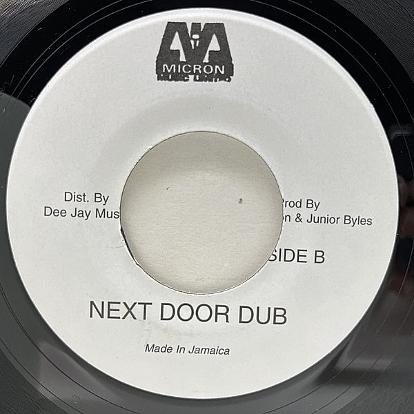 JUNIOR BYLES / Girl Next Door / Next Door Dub (7) / Micron
