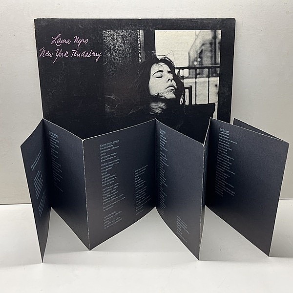 レコードメイン画像：良好品!! 初版 2eye USオリジナル LAURA NYRO New York Tendaberry バルコニー冊子付き ローラ・ニーロ／ニューヨーク・テンダベリー