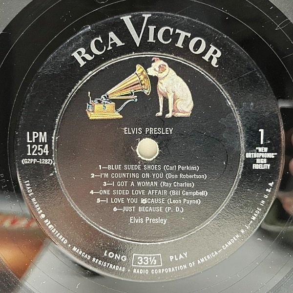 ELVIS PRESLEY / Elvis (LP) / RCA Victor | WAXPEND RECORDS