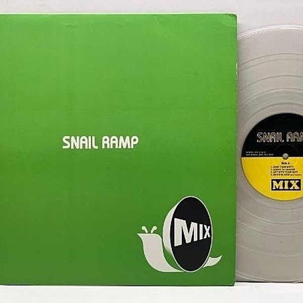 レコードメイン画像：美盤!! 12インチ クリアヴァイナル仕様 SNAIL RAMP Mix ('00 School Bus) B.M.W など収録 スネイル・ランプ JAPANESE SKA-PUNK メロコア