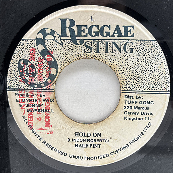 レコードメイン画像：【80s Foundation Classic！Big Tune】HALF PINT Hold On (Reggae Sting) JAプレス 7インチ 45RPM.
