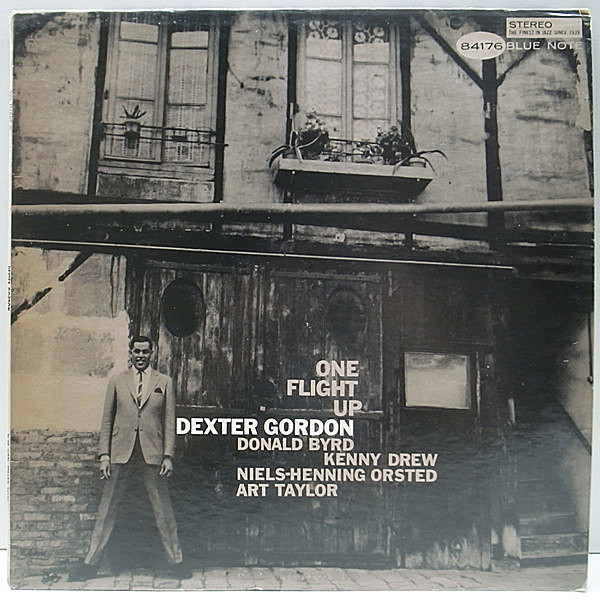 レコードメイン画像：美盤!! NEWYORK 米オリジナル DEXTER GORDON One Flight Up (Blue Note) VANGELDER刻印 耳あり w/DONALD BYRD, KENNY DREW