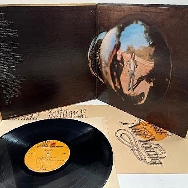 NEIL YOUNG / Harvest (LP) / Reprise | WAXPEND RECORDS