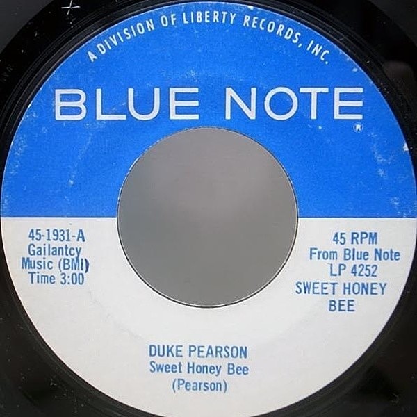 レコードメイン画像：美盤 VAN GELDER刻印 MONO オリジナル DUKE PEARSON Sweet Honey Bee／Ready Rudy? ('67 Blue Note) 7インチ 45 RPM.