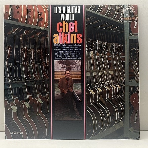 レコードメイン画像：	 【魅惑のギターインスト集】良好品!! MONO ニッパー犬 深溝 USオリジナル CHET ATKINS It's A Guitar World ビートルズ For No One 等