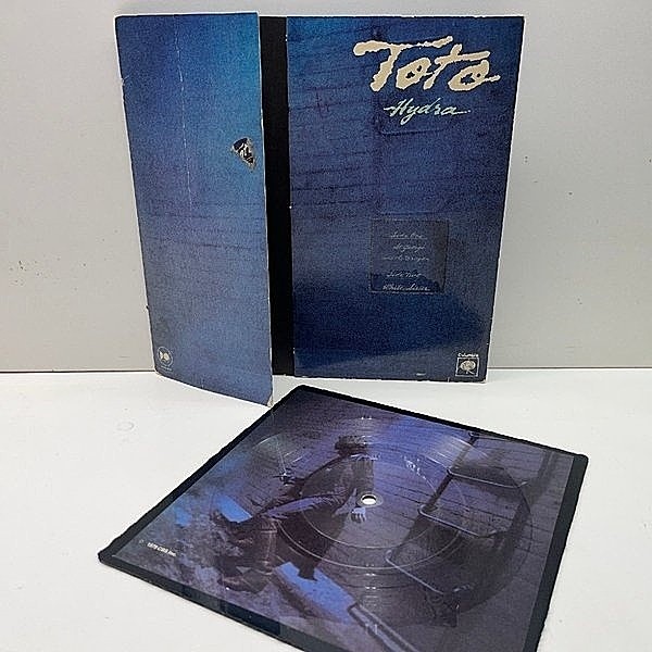 レコードメイン画像：『Hydra』発売当時のプロモ用？四角形ピクチャー仕様 USオリジ 7インチ TOTO St. George And The Dragon / White Sister (Columbia) 45RPM.