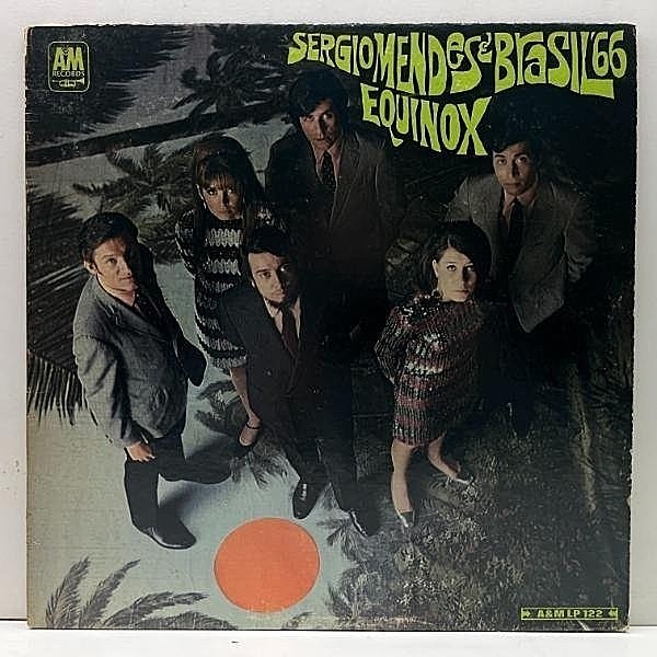 レコードメイン画像：レアな美盤!! MONO 初版 Rマーク無し USオリジナル SERGIO MENDES BRASIL '66 Equinox ('67 A&M) マシンMR刻印 セルジオ・メンデス 名盤 LP