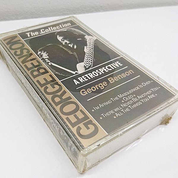 レコードメイン画像：GEORGE BENSON The Collection (Deja Vu) ジョージ・ベンソン 伊製 CASSETTE TAPE／カセット テープ