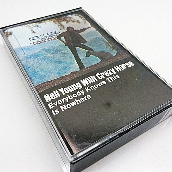 レコードメイン画像：NEIL YOUNG WITH CRAZY HORSE Everybody Knows This Is Nowhere (Reprise '78) ニール・ヤング / CASSETTE TAPE／カセット テープ  