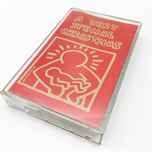 レコードメイン画像：CASSETTE TAPE／テープ VARIOUS A Very Special Christmas ('87 A&M) KEITH HARING ジャケ MADONNA, RUN DMC ほか／クリスマス・コンピ