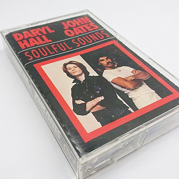 レコードメイン画像：DARYL HALL & JOHN OATES Soulful Sounds (’92 RCA) ダリル・ホール ジョン・オーツ SARA SMILE 収録 CASSETTE TAPE／カセット テープ