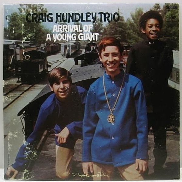 レコードメイン画像：【興味深い天才少年ピアニスト】USオリジナル CRAIG HUNDLEY TRIO Arrival Of A Young Giant ('68 World Pacific) キッズ・ピアノトリオ