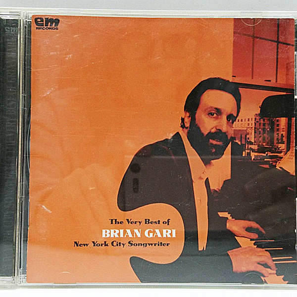 レコードメイン画像：BRIAN GARI New York City Songwriter : The Very Best Of Brian Gari ('00 EM Records) ブライアン・ギャリ／ニューヨーク・シティ・ソングライター ザ・ヴェリー・ベスト・オブ・ブライアン・ギャリ CD 帯付