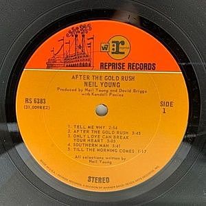 NEIL YOUNG レコード US original 31009-RE1 - メルカリ
