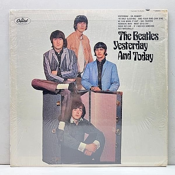 レコードメイン画像：シュリンク良好!! MONO 虹リム USオリジナル THE BEATLES Yesterday And Today ('66 Capitol) Trunk トランクジャケット ※Not Butcher
