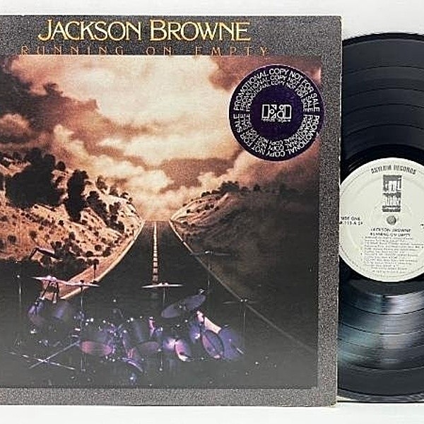 レコードメイン画像：美盤!!【白プロモ】USオリジナル JACKSON BROWNE Running On Empty ('77 Asylum) ツアー・フォト冊子、専用インナー 完品 米 LP 原盤